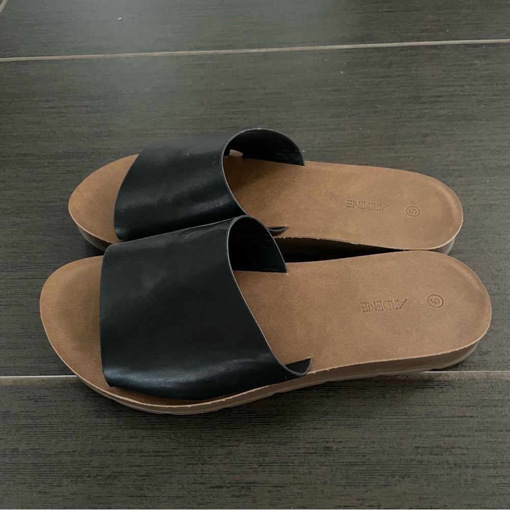 3/$25 Ardene Faux Leather Slides Sandals - Picture 3 of 4